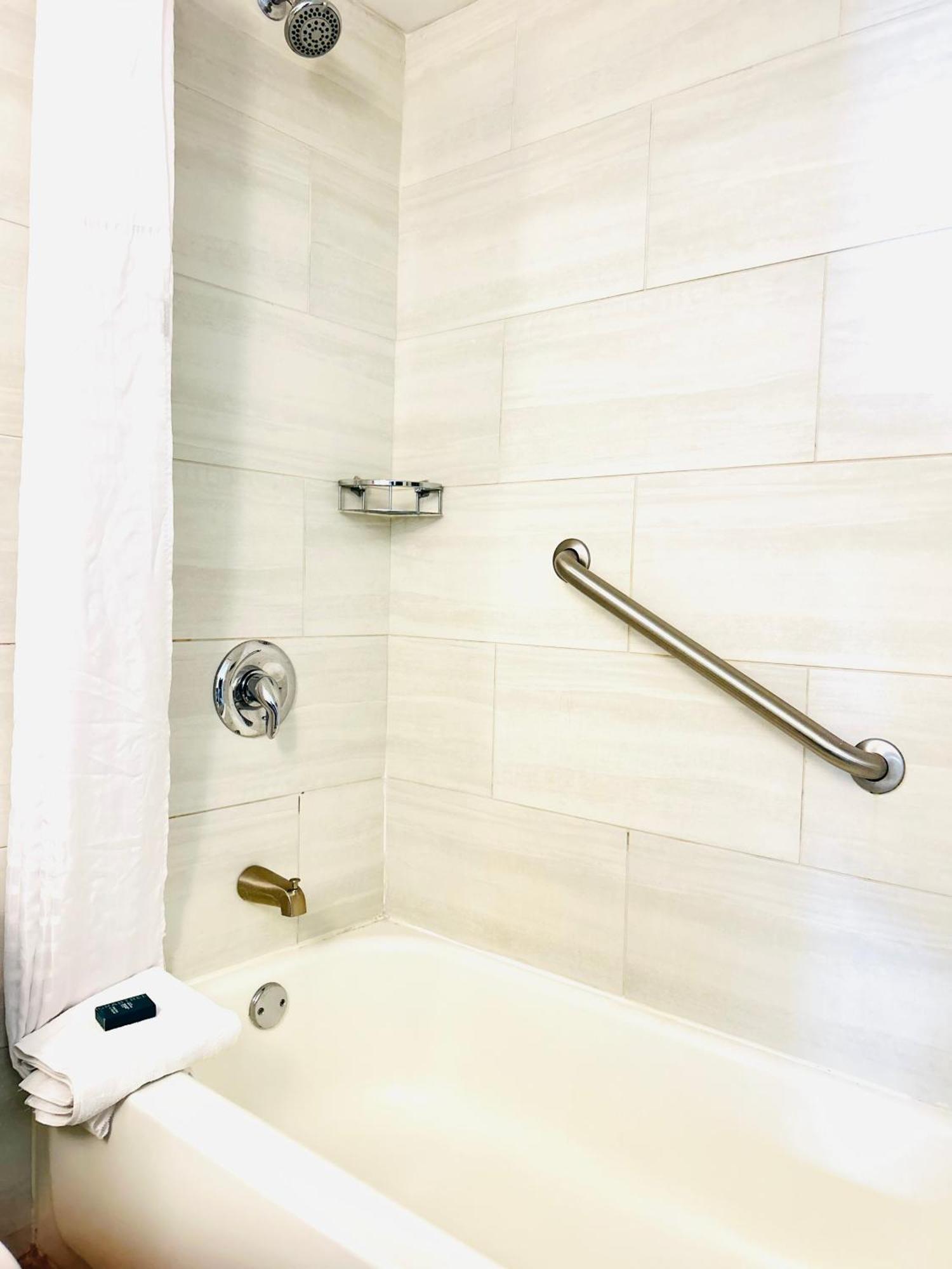 Queen Room Two Queen Beds Roll Shower Mobility Access,1742679434:JPEG
